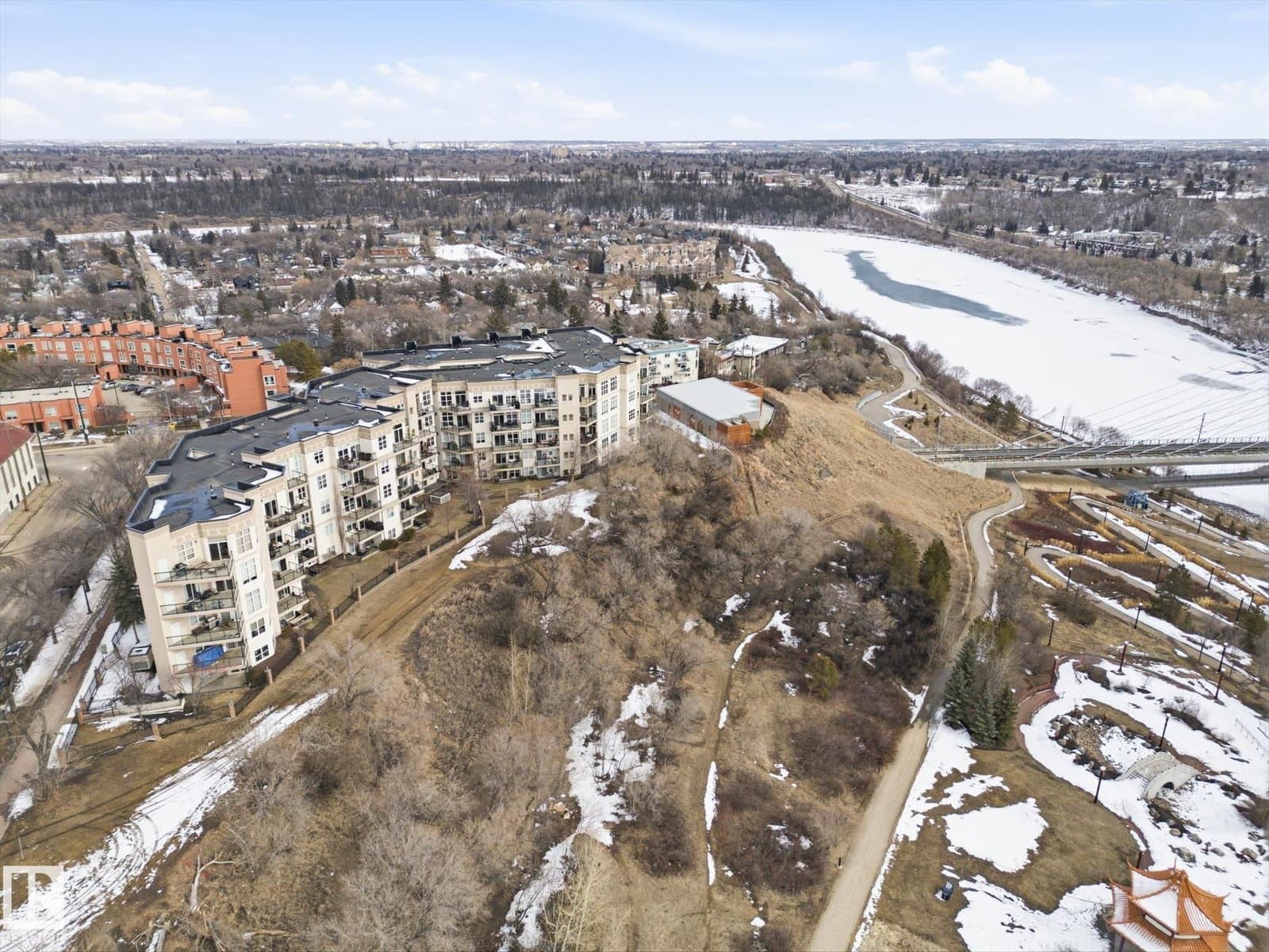 Sold property in Riverdale