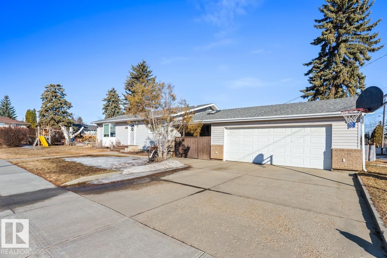 Sold property in Capilano