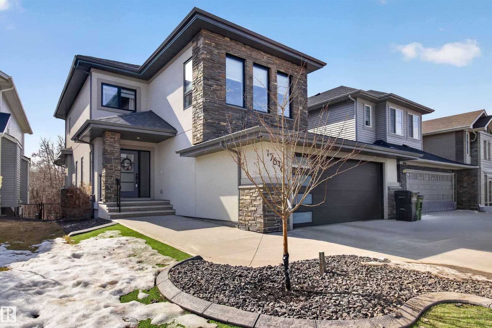 Sold property in Crystallina Nera West