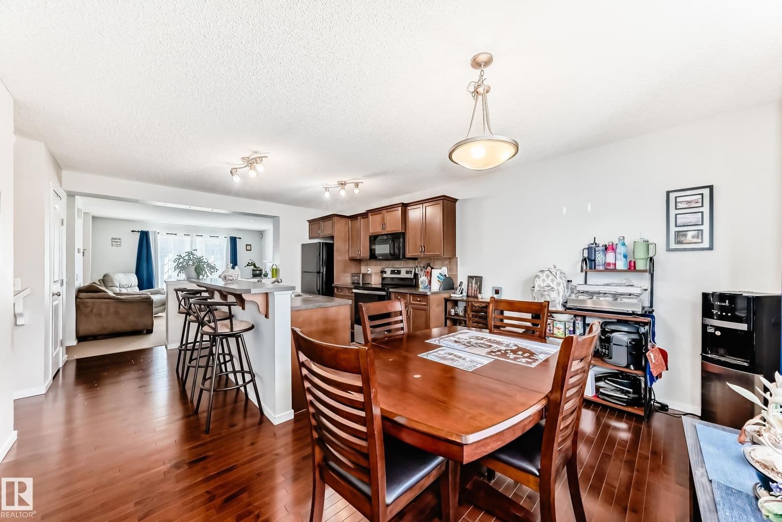 Sold property in Charlesworth