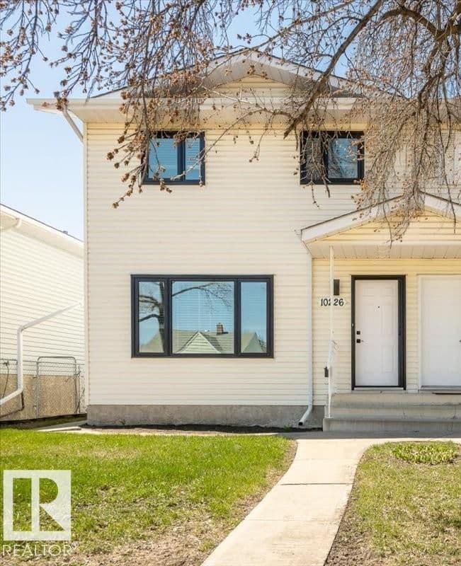 Sold property in Canora