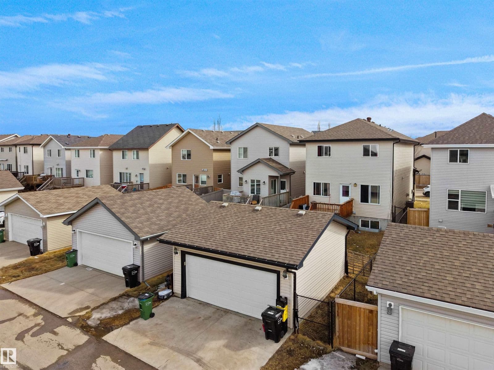 Sold property in Charlesworth