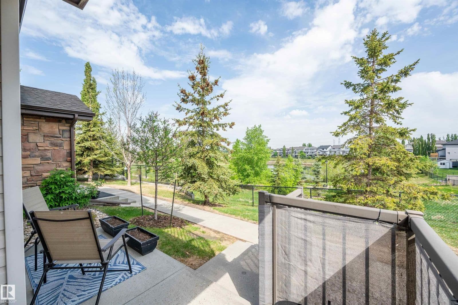 Sold property in Charlesworth