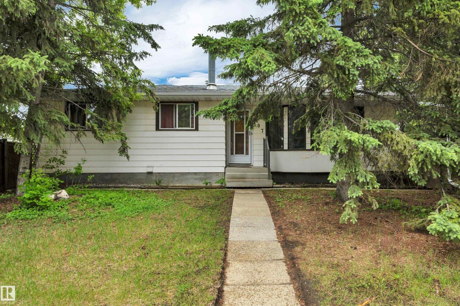 Sold property in Corinthia Park