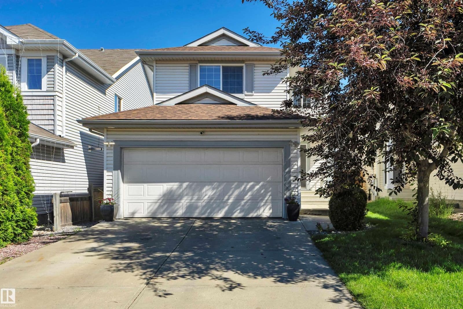 Sold property in Charlesworth