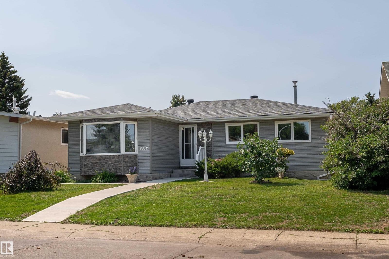 Sold property in Michaels Park