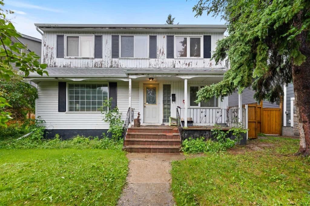 Sold property in Renfrew