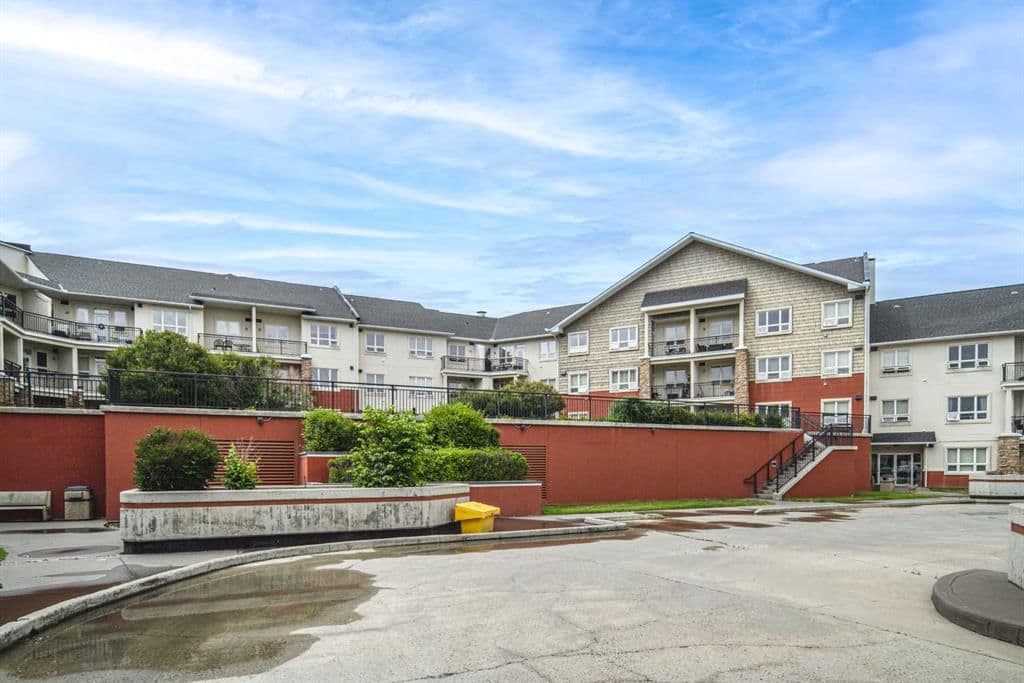 Sold property in Springbank Hill