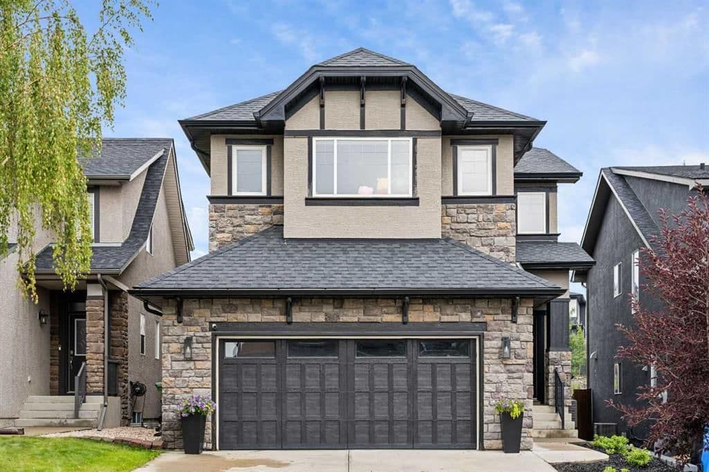 Sold property in Aspen Woods