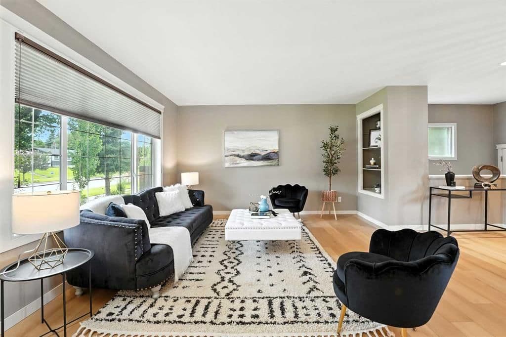 Sold property in Acadia