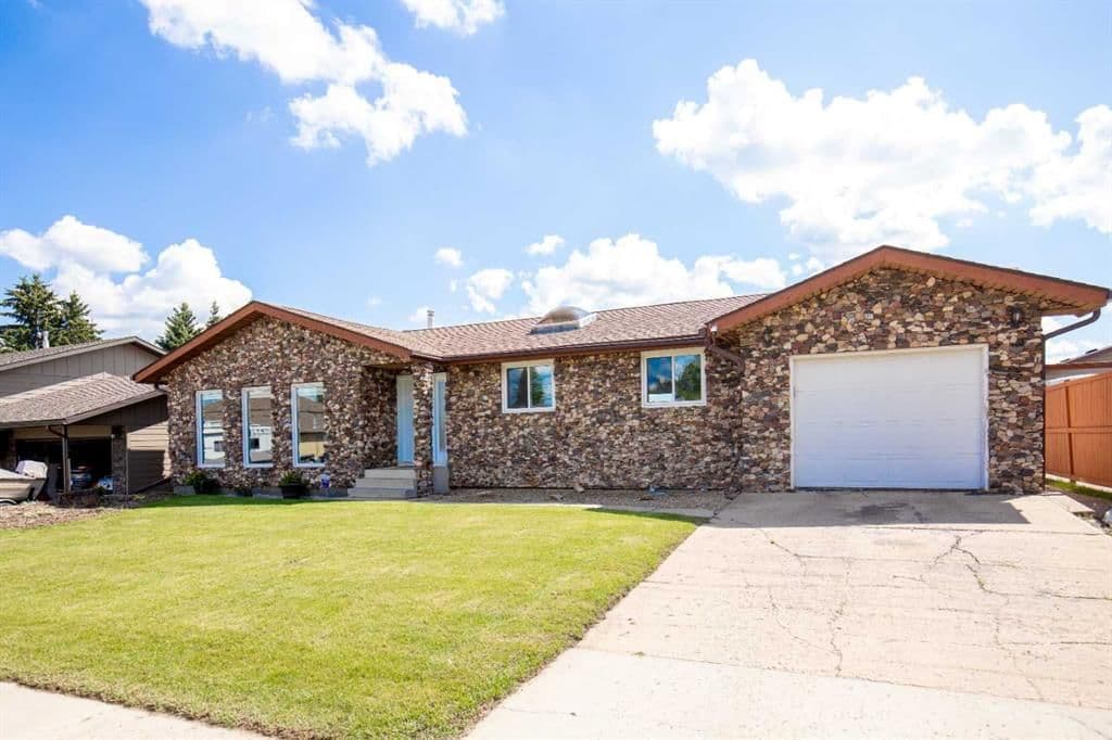 Sold property in Downtown Lacombe