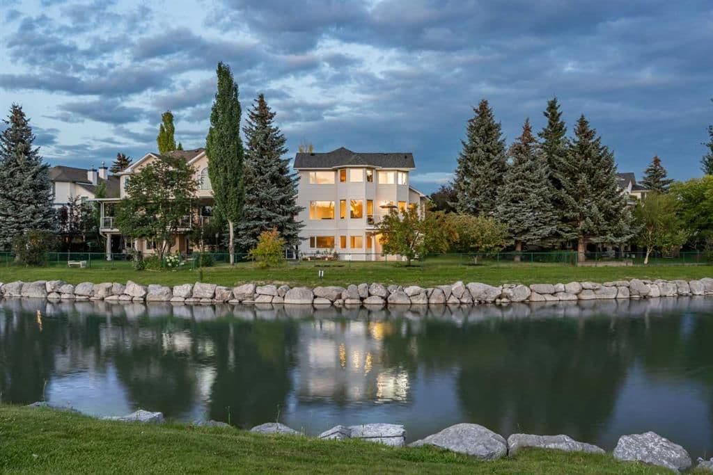 Sold property in Valley Ridge