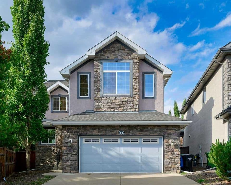 Sold property in Aspen Woods