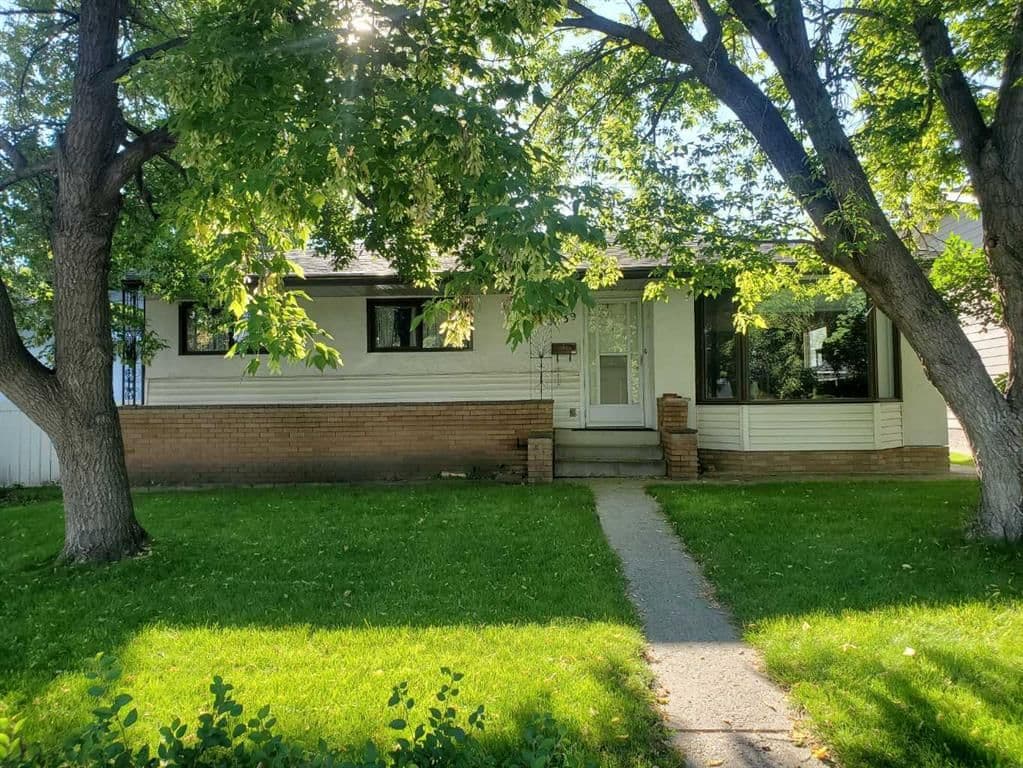 Sold property in Acadia