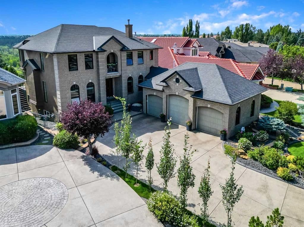 Sold property in Canyon Meadows