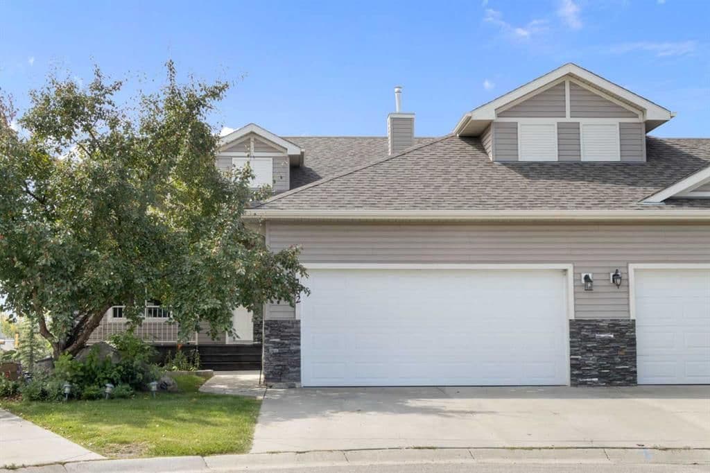 Sold property in The Cove