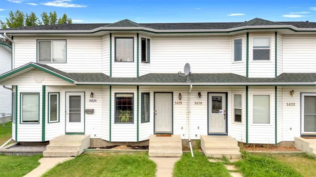 Sold property in Downtown Lacombe