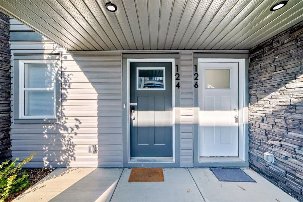 Sold property in Springbank Hill