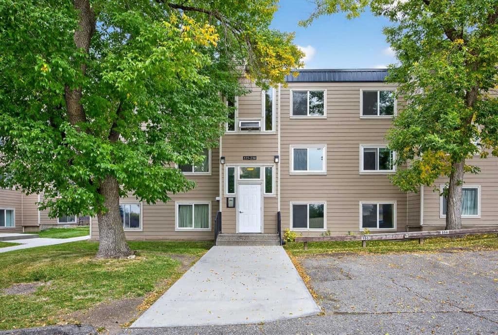 Sold property in Acadia