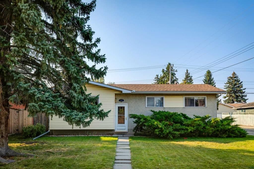 Sold property in Acadia