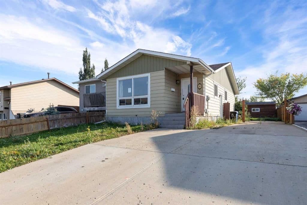 Sold property in Thickwood