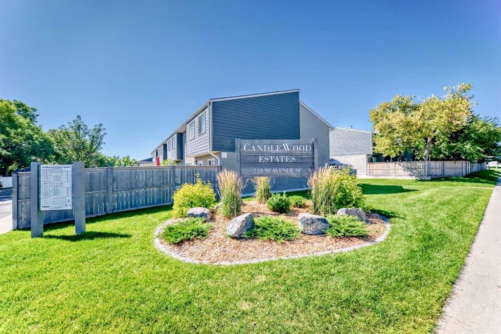 Sold property in Acadia