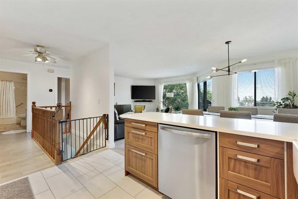 Sold property in Coach Hill