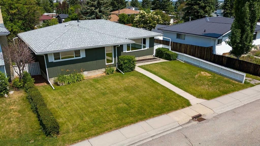 Sold property in Canyon Meadows