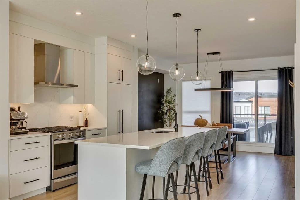 Sold property in Springbank Hill