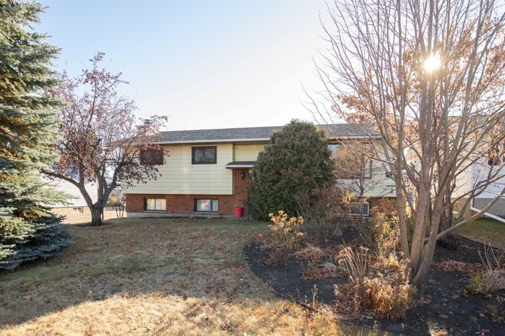 Sold property in Downtown Lacombe