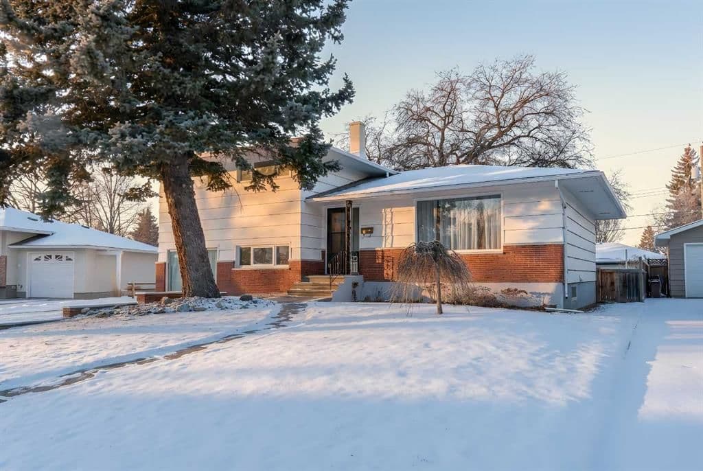 Sold property in Henderson Lake