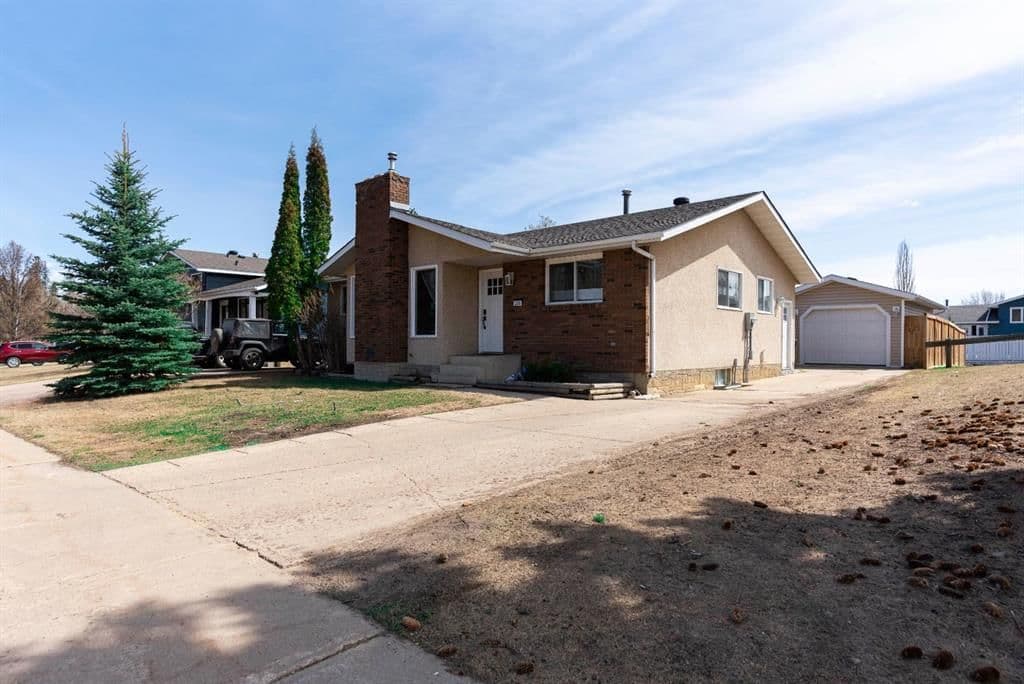 Sold property in Thickwood