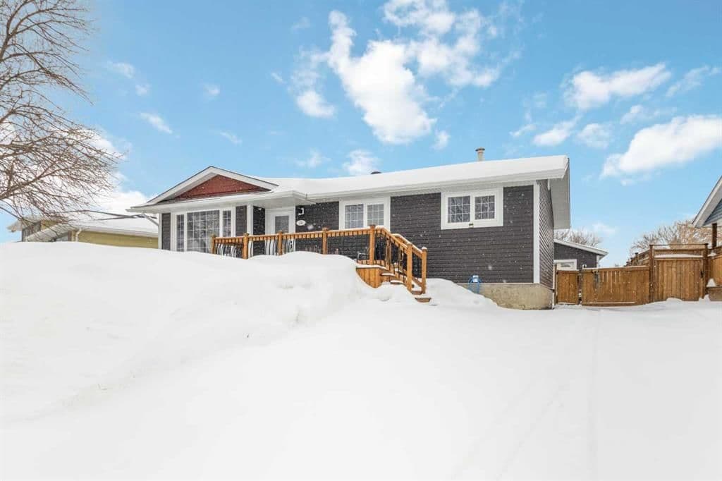 Sold property in Thickwood