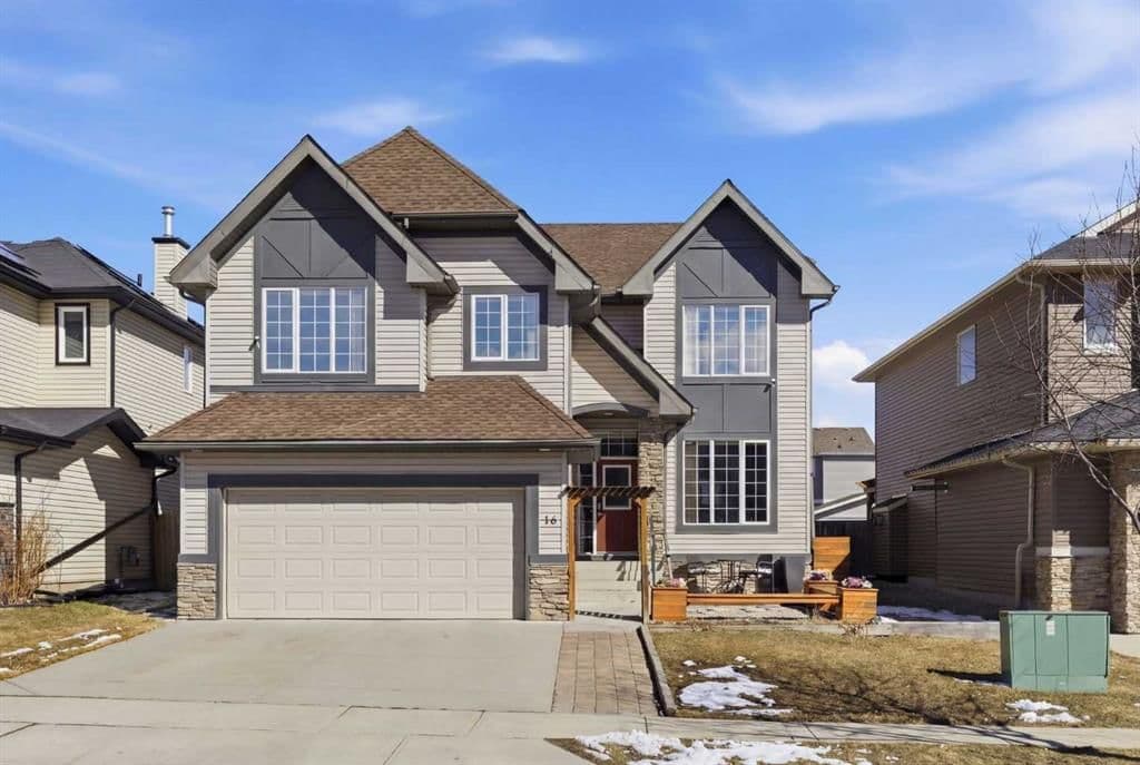 Sold property in Drake Landing