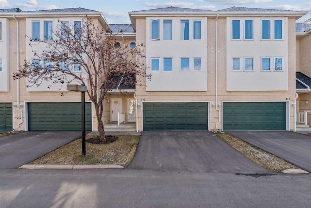Sold property in Canyon Meadows