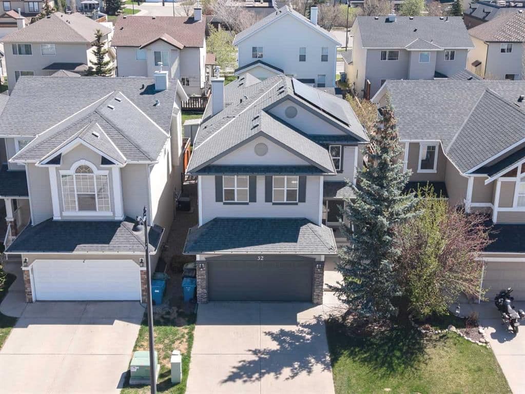 Sold property in Cougar Ridge