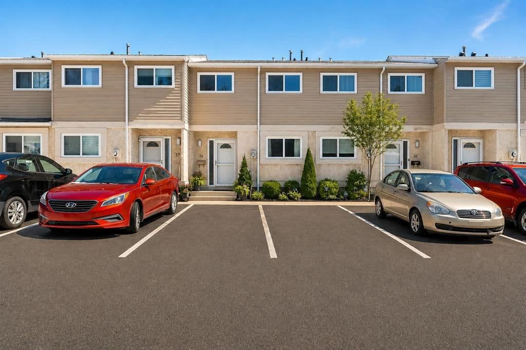 Sold property in Penbrooke Meadows