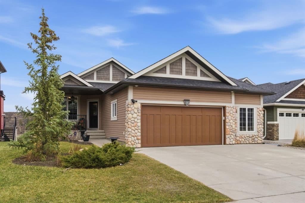 Sold property in Jumping Pound Ridge