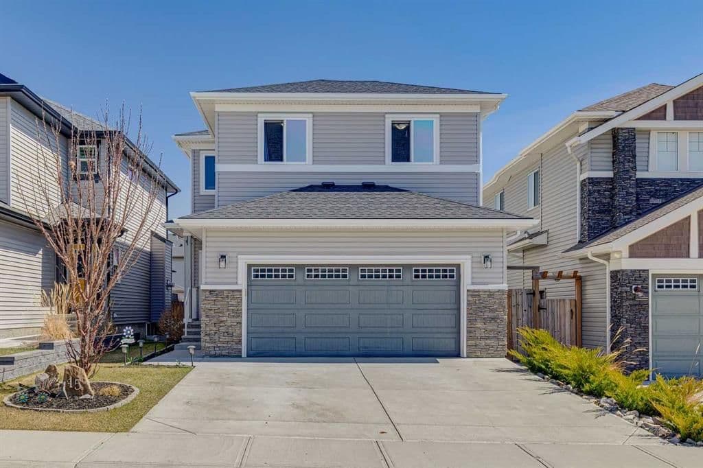 Sold property in Drake Landing