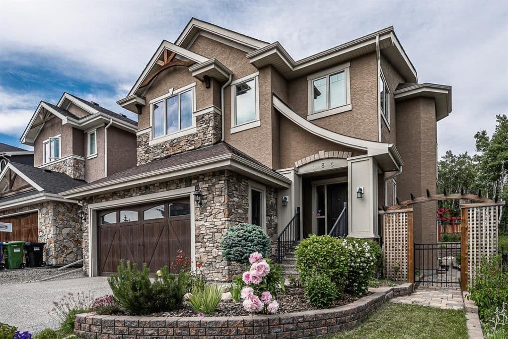 Sold property in Aspen Woods