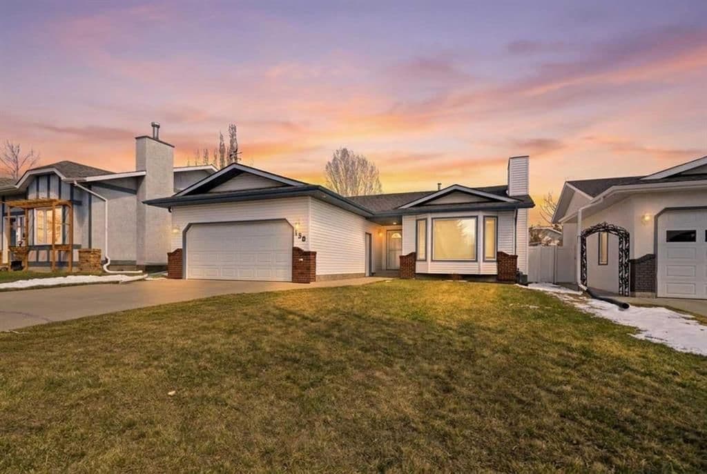 Sold property in Deer Park Village