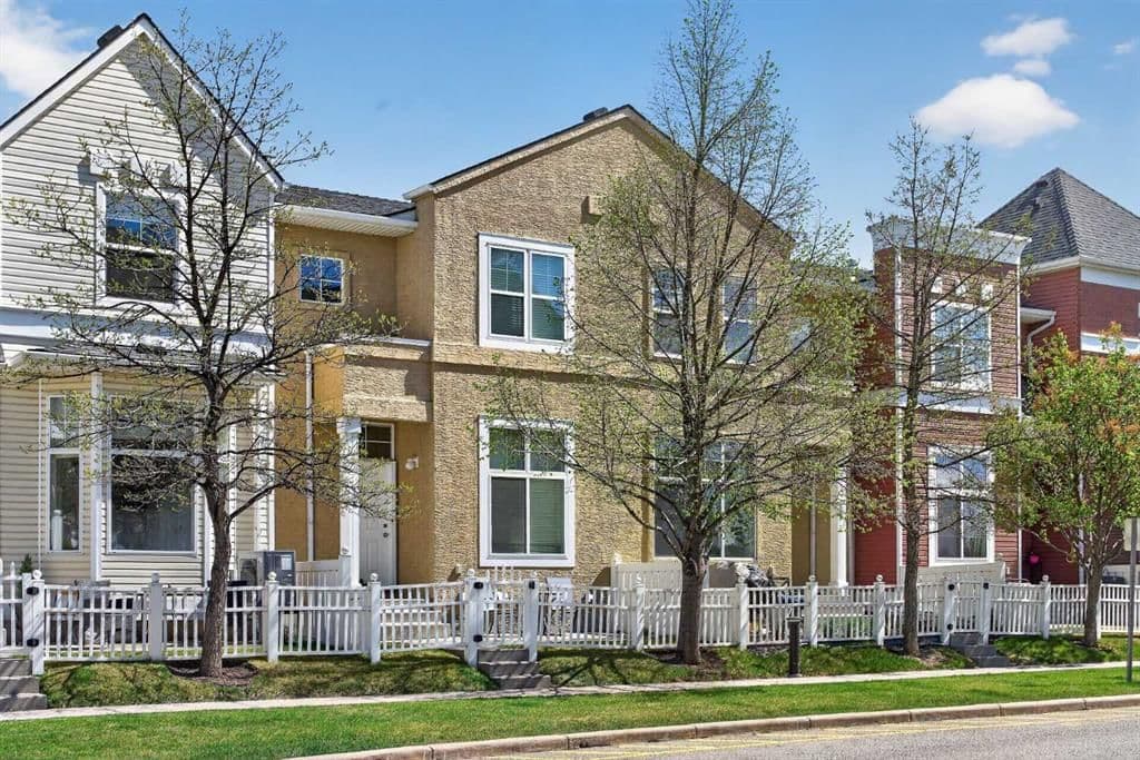 Sold property in McKenzie Towne