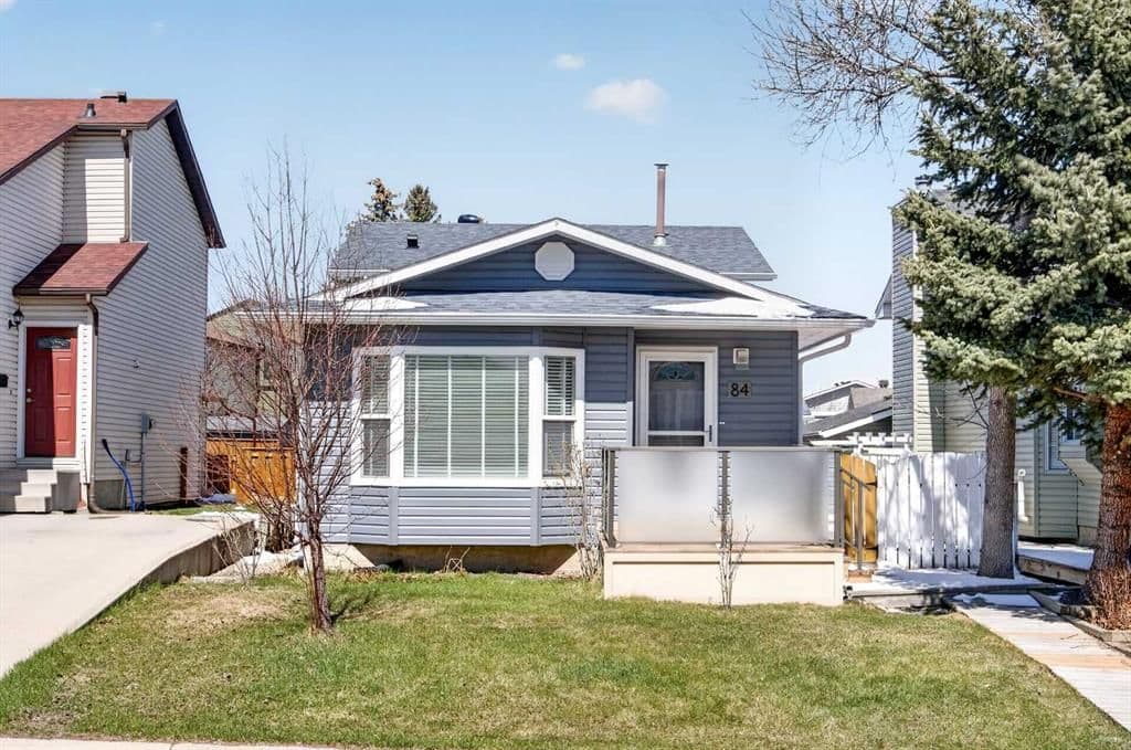 Sold property in MacEwan Glen