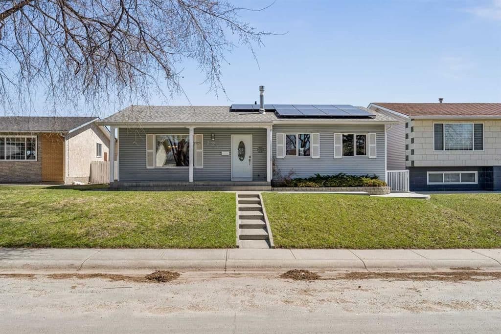 Sold property in Whitehorn
