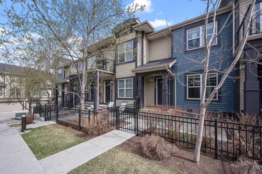 Sold property in McKenzie Towne