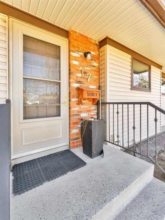 Sold property in Ross Glen