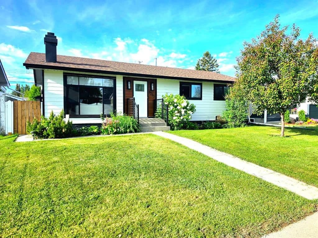 Sold property in Acadia