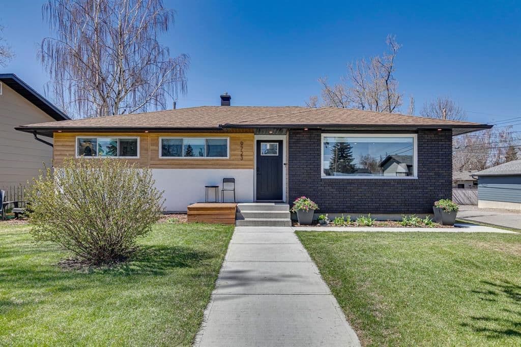 Sold property in Acadia