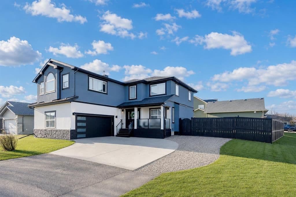 Sold property in Canals