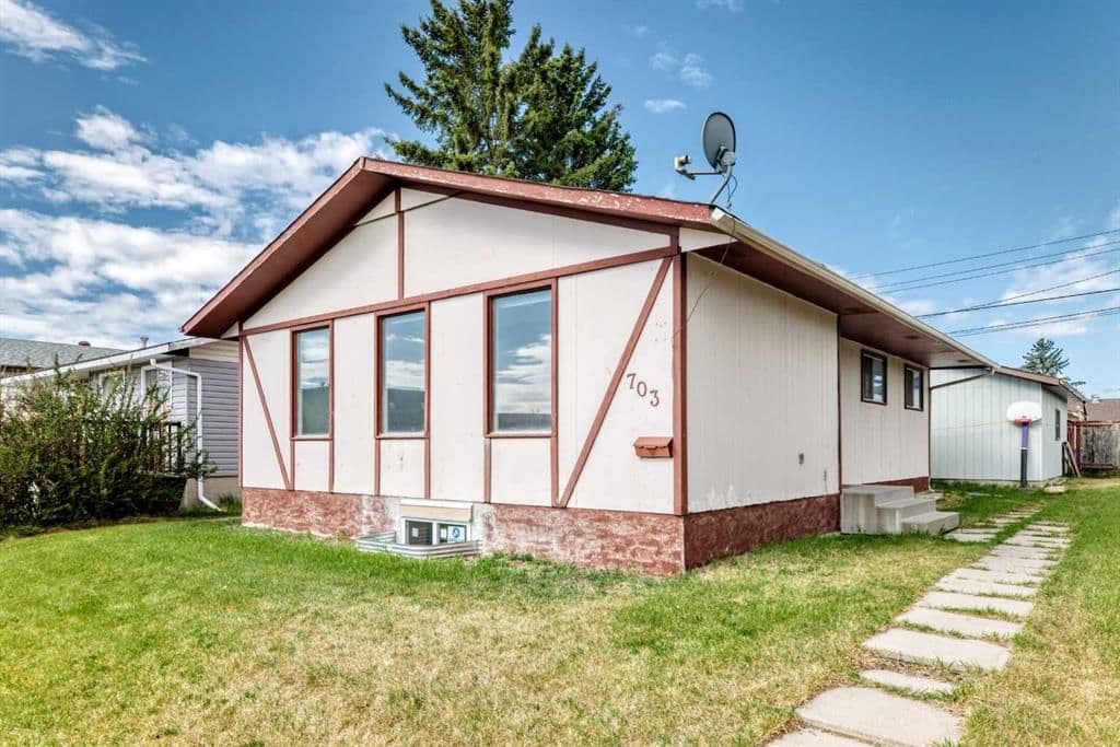 Sold property in Penbrooke Meadows